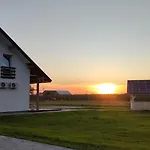- Spokojne Miejsce Z Calorocznym Zewnetrznym Wspolnym Jacuzzi, Sauna I Letnim Basenem 아파트 빌가