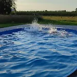 - Spokojne Miejsce Z Calorocznym Zewnetrznym Wspolnym Jacuzzi, Sauna I Letnim Basenem Apartment *