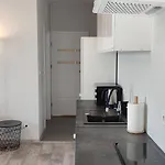 - Spokojne Miejsce Z Calorocznym Zewnetrznym Wspolnym Jacuzzi, Sauna I Letnim Basenem Apartment *