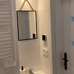 - Spokojne Miejsce Z Calorocznym Zewnetrznym Wspolnym Jacuzzi, Sauna I Letnim Basenem 빌가