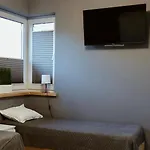 - Spokojne Miejsce Z Calorocznym Zewnetrznym Wspolnym Jacuzzi, Sauna I Letnim Basenem Wilga