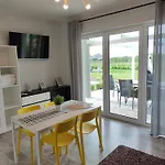 - Spokojne Miejsce Z Calorocznym Zewnetrznym Wspolnym Jacuzzi, Sauna I Wakacyjnym Basenem Appartement