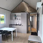 - Spokojne Miejsce Z Calorocznym Zewnetrznym Wspolnym Jacuzzi, Sauna I Wakacyjnym Basenem