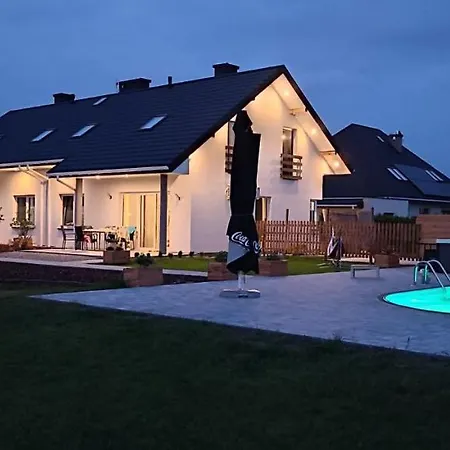 - Spokojne Miejsce Z Calorocznym Zewnetrznym Wspolnym Jacuzzi, Sauna I Wakacyjnym Basenem * 维尔加