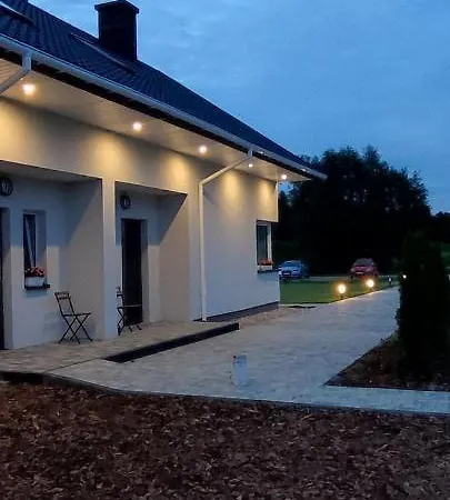 Apartman - Spokojne Miejsce Z Calorocznym Zewnetrznym Wspolnym Jacuzzi, Sauna I Letnim Basenem Wilga