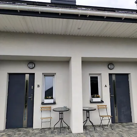 Апартаменты - Spokojne Miejsce Z Calorocznym Zewnetrznym Wspolnym Jacuzzi, Sauna I Wakacyjnym Basenem Вильга