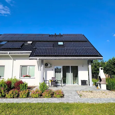 - Spokojne Miejsce Z Całorocznym Zewnętrznym Wspólnym Jacuzzi, Sauną I Wakacyjnym Basenem Apartamento Wilga