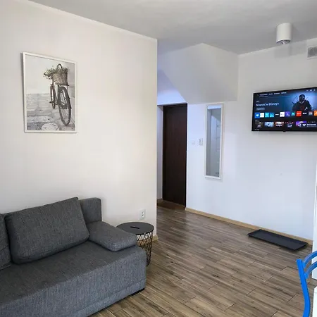 - Spokojne Miejsce Z Calorocznym Zewnetrznym Wspolnym Jacuzzi, Sauna I Wakacyjnym Basenem